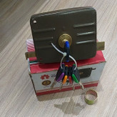 قفل حیاطی ایساتیس کلید دو شیار